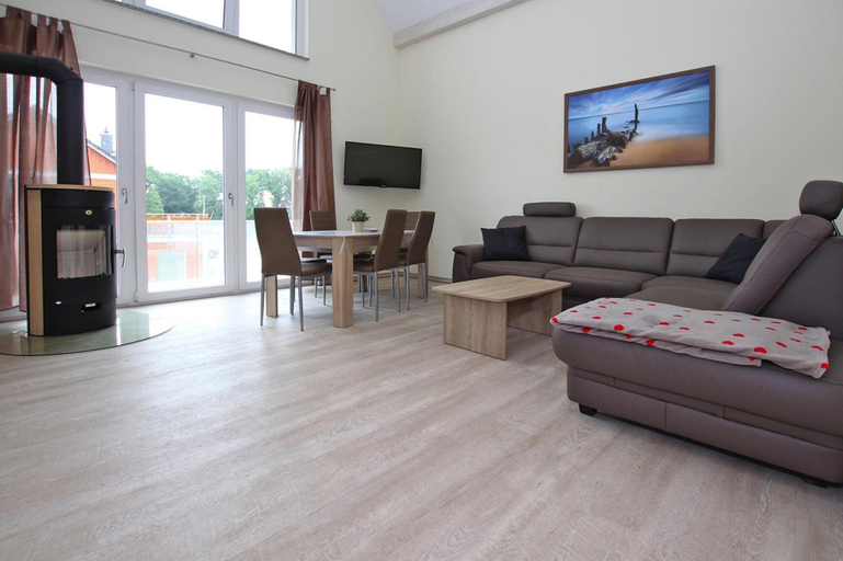 Living room 3, Appartement am Plau-see mit Parkplatz, Ludwigslust-Parchim