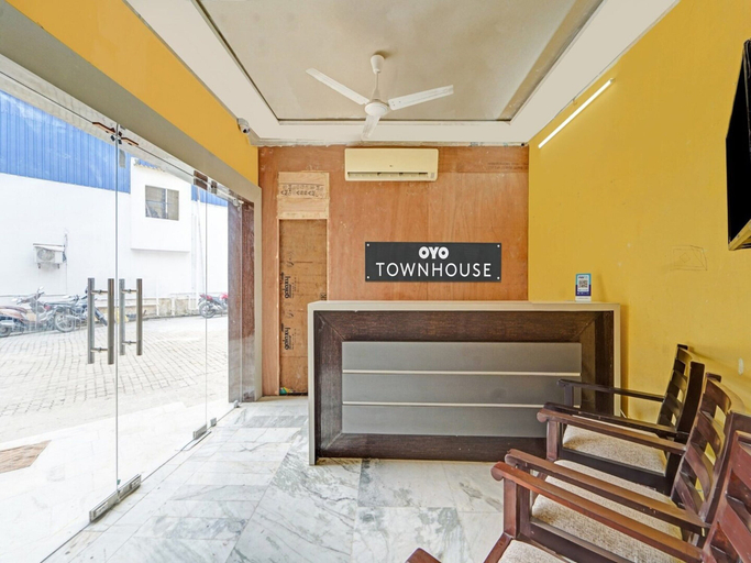 Reception 5, Collection O Yash Inn, Kancheepuram