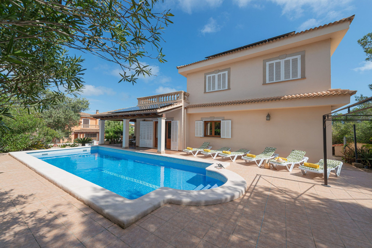 Sport & Beauty 2, VILLA SON SERRA, Baleares