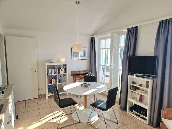 Living room 4, Ferienwohnung mit Balkon in Sonniger Sud-west-lage in Sellin, Vorpommern-Rügen