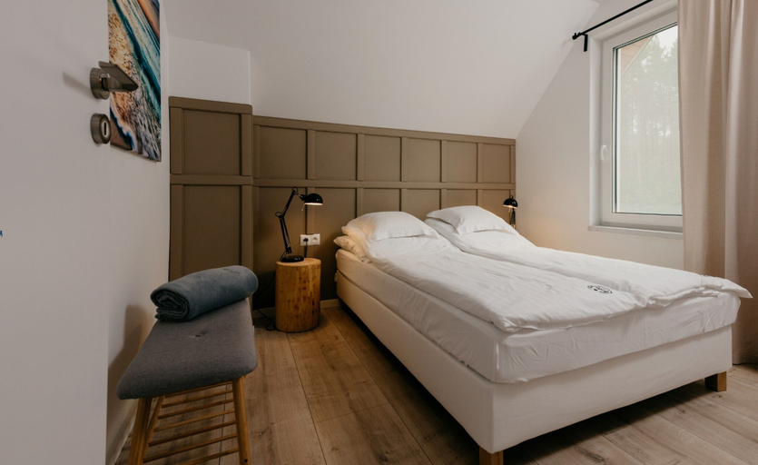 Room 5, Chic Holiday Retreat With Sauna in Kopalino, Wejherowo