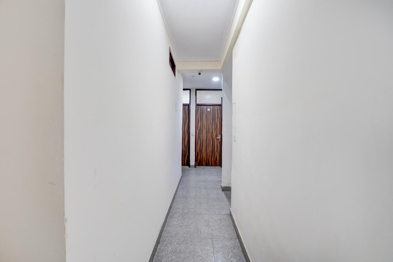 Public Area, Roomshala 123 Happy Homes Saket, Delhi