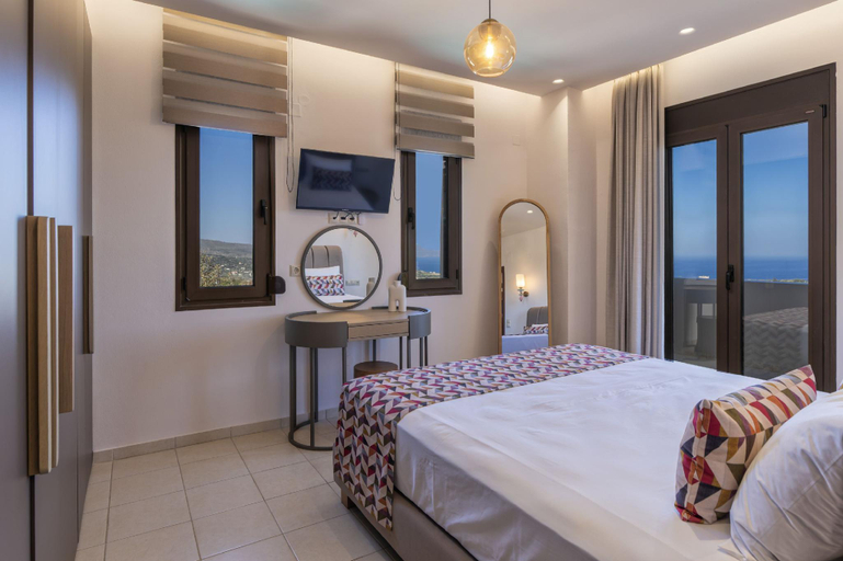 4, Georgia Villa - With Private Heated Pool, Crete