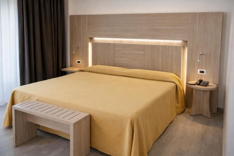 Room 4, Hotiday Corato, Bari