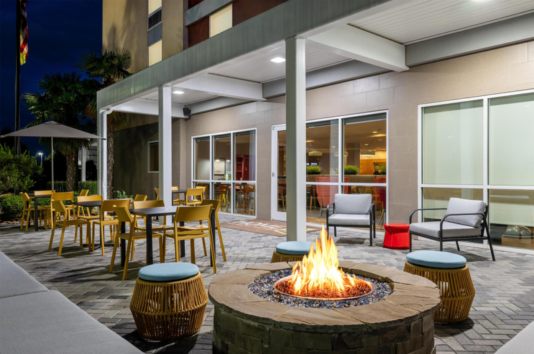 Food & Drinks 4, Home2 Suites by Hilton Atlanta South/McDonough, Henry