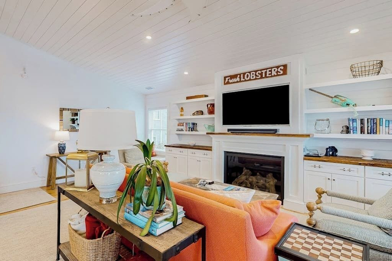 Living area 4, Perfectly Located Retreat With Grill, Fireplace, & Chef, Lincoln