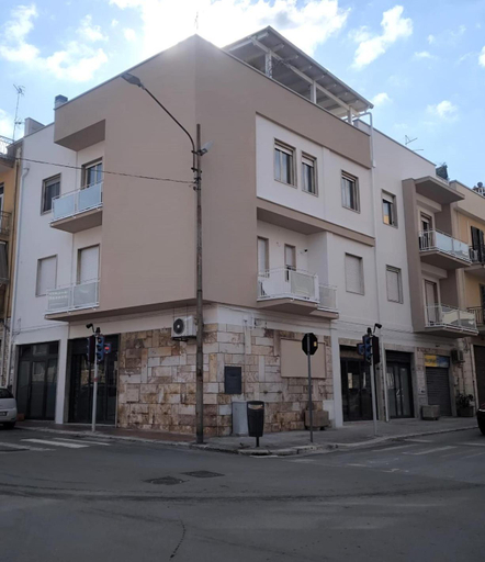 Others 4, Faber Home, Bari