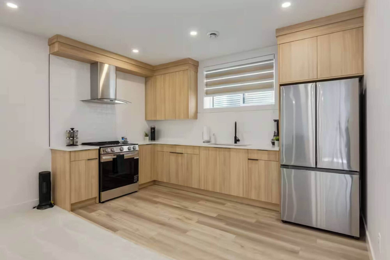 Interior 5, Pavilion Lakefront Luxe 3 Bdrm Near Lake!, Division No. 6