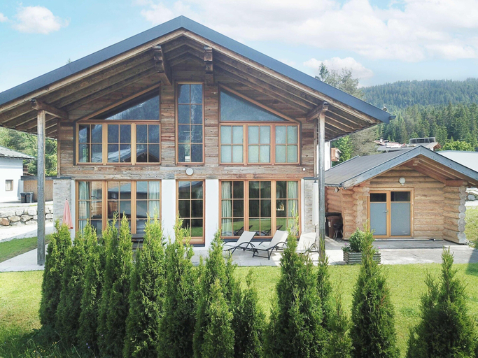 Balcony, Modern chalet in the willow roof, Innsbruck Land
