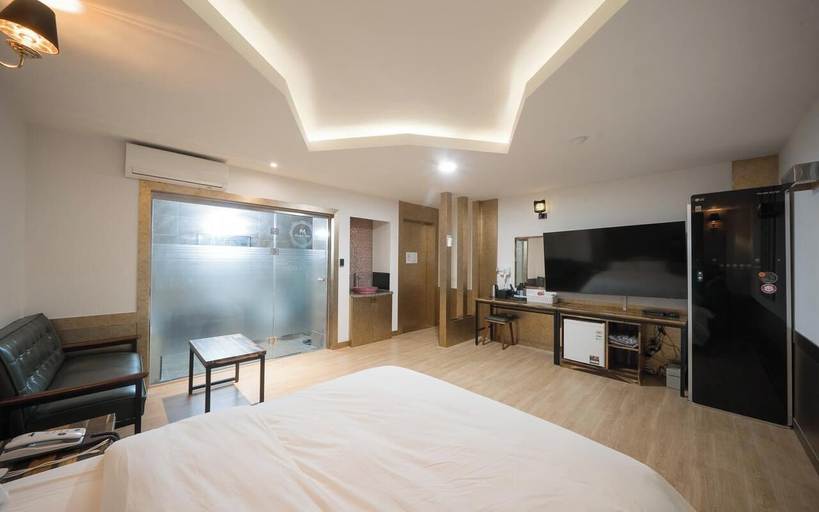 Bedroom 5, Hotel Midas, Buk