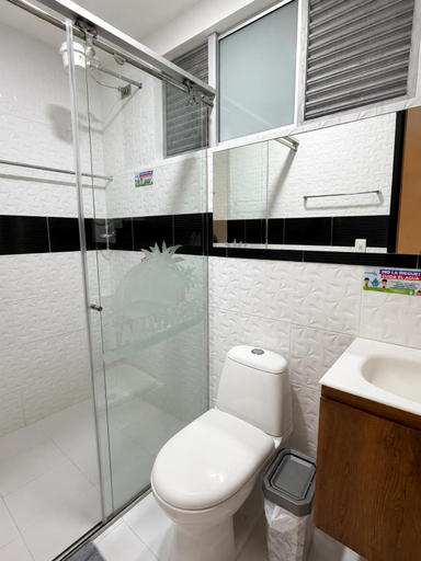 Bathroom, Hotel Takuara, Vergara