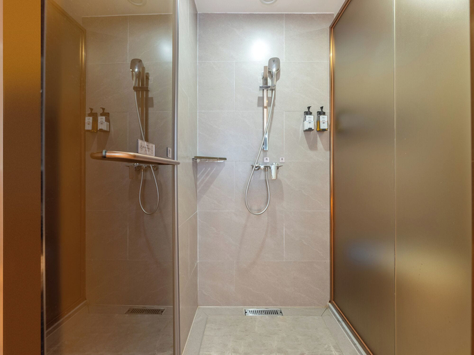 Bathroom 3, Vienna Hotel Zhangzhou Jinfeng Center, Zhangzhou