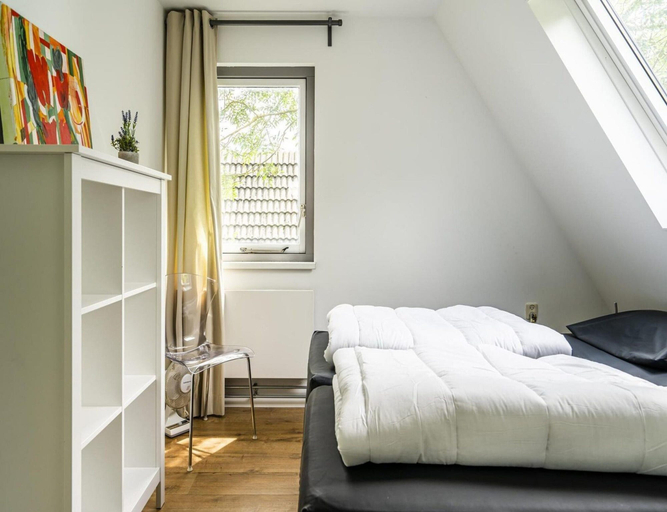 Room 4, Home Near Vlissingen Beach, Vlissingen