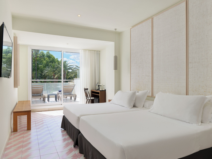 Bedroom 3, H10 Vintage Salou - Adults Only, Tarragona