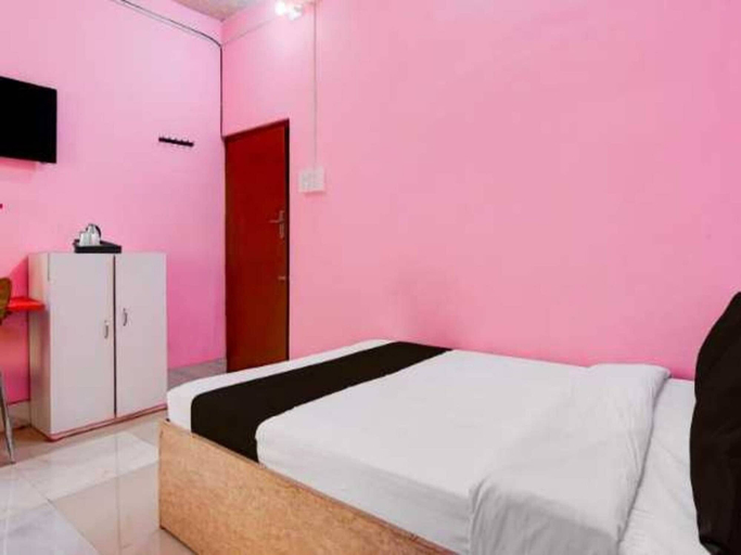 Room 2, Hotel O Adamas University Barasat, North 24 Parganas