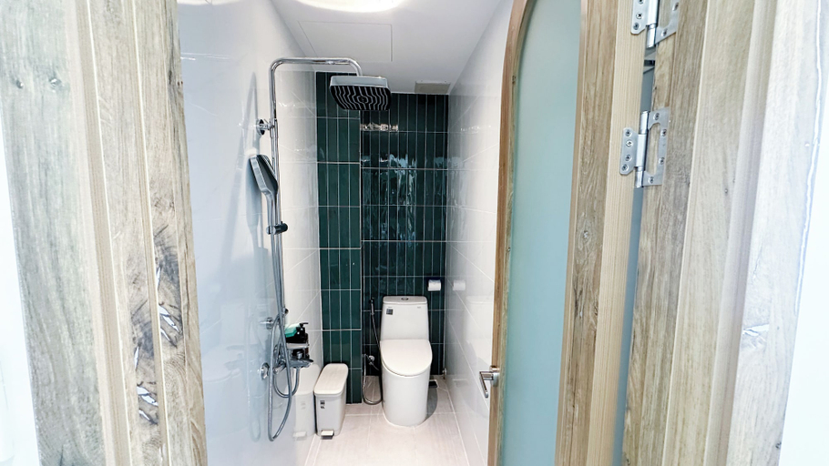 Bathroom 3, Hotel SHOL Ninh Chu, Ninh Hải