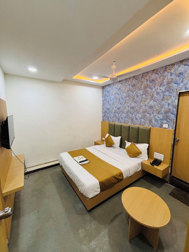 Room 4, Hotel Sun Park, Ahmadabad