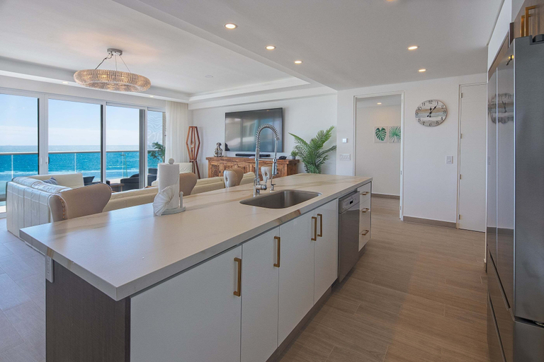 Interior 3, Luxury 3-bedroom Oceanfront Condo at Encántame Towers, Puerto Peñasco