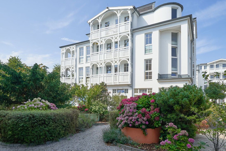 Primary image, Geschmackvoll Eingerichtete Ferienwohnung mit Grossem Balkon in Sellin, Vorpommern-Rügen