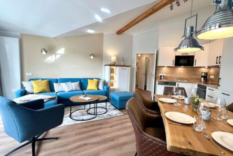 Living room 2, Moderne Ferienwohnung mit 2 Schlafzimmern und Balkon, Vorpommern-Rügen