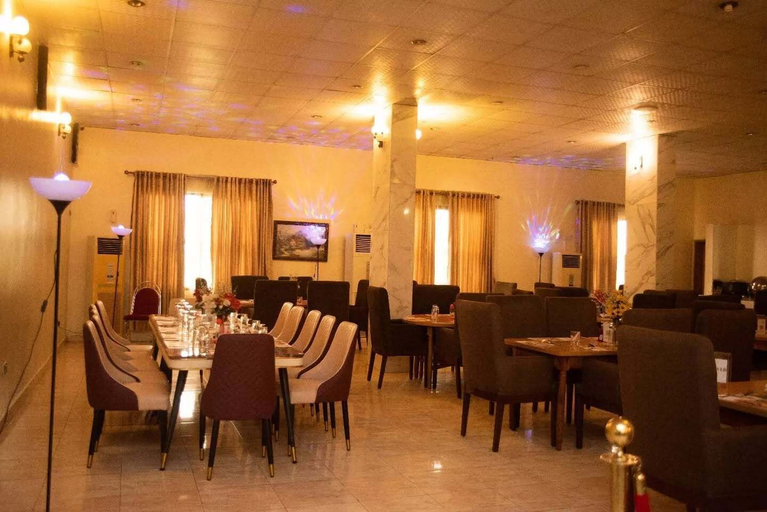 Food & Drinks 3, AUBIT HOTEL, Karu