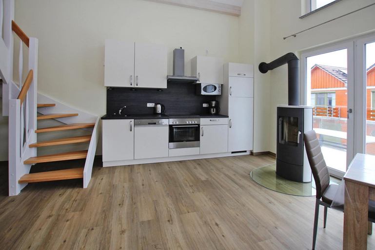 Private kitchen, Appartement am Plau-see mit Parkplatz, Ludwigslust-Parchim