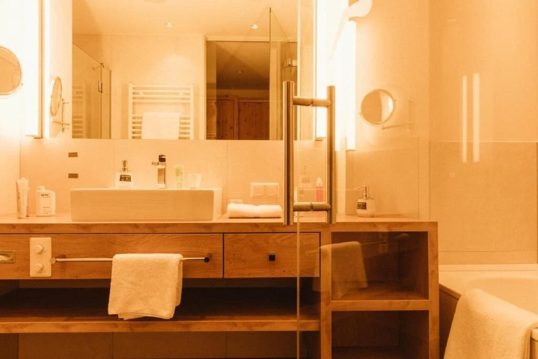 Bathroom 5, Gartenhotel Linde, Landeck