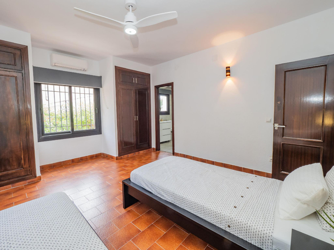 Bedroom 3, Cubo's Beach Front Villa Benalmadena, Málaga