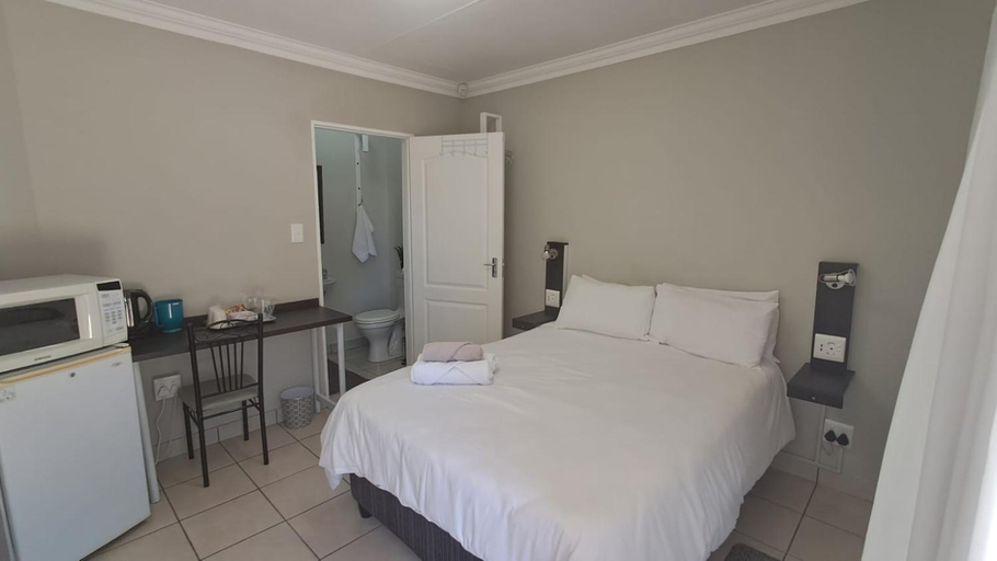 Bedroom 4, Chrisserus Guest Rooms, Mangaung