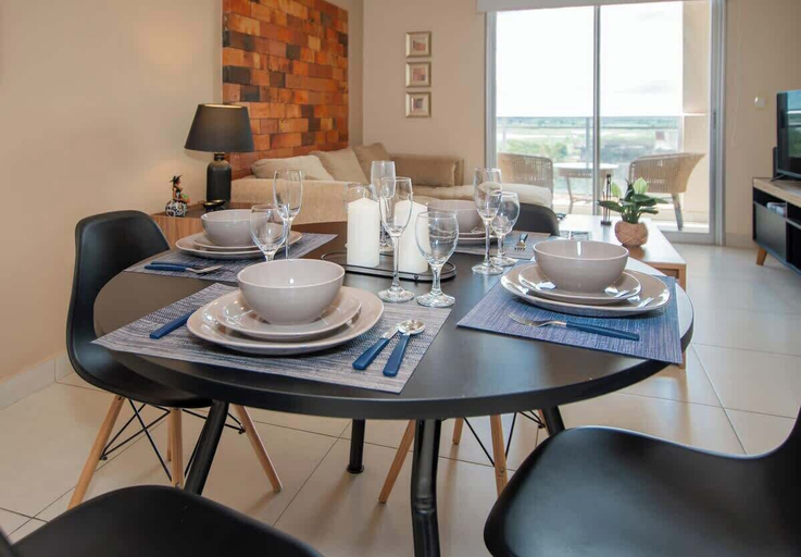 Dining, Corporate Stays Bohemia, Asunción