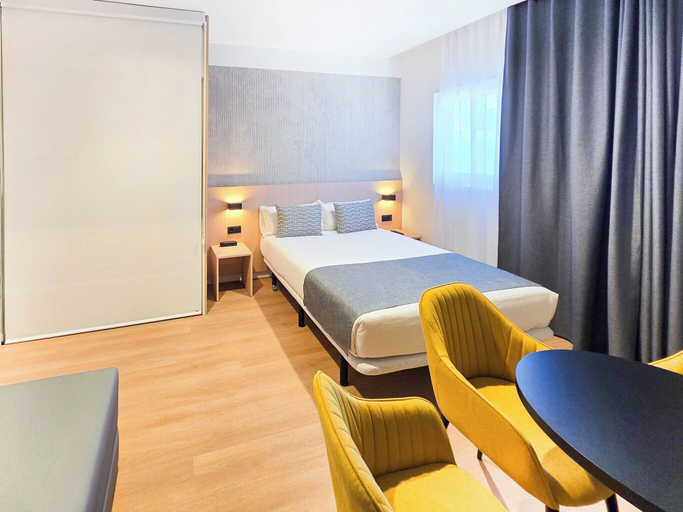 Room 4, DWO San Sebastián, Guipúzcoa