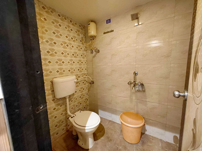Bathroom 5, Classic Sri Sai Regency, Mumbai Suburban