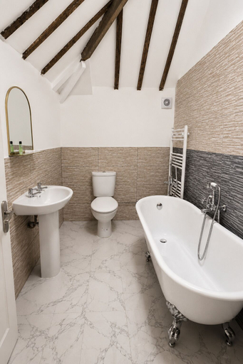 Bathroom 3, The Old Bell, Buckinghamshire