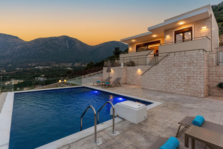 Sport & Beauty 2, Brikis Villa 3 - With Private Pool, Crete
