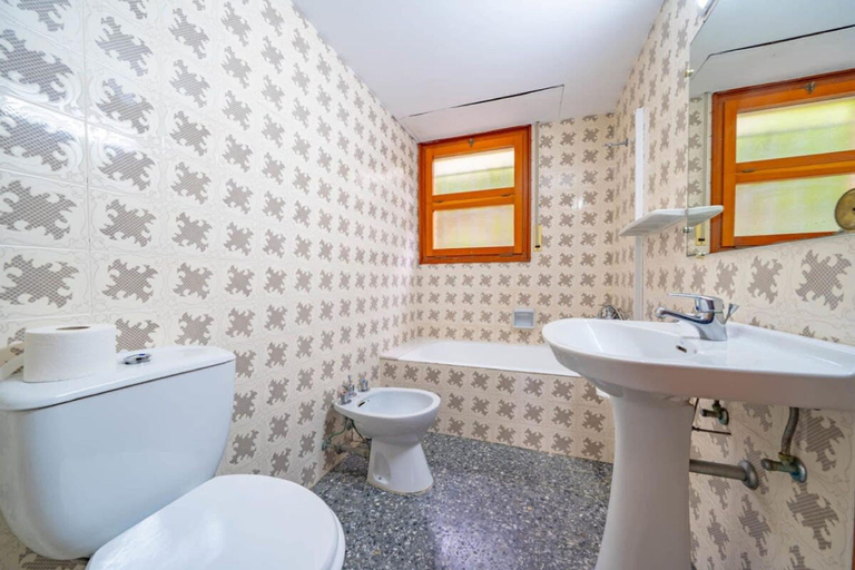 Bathroom 5, Villa Cristina Lux - Cala Treumal, Girona