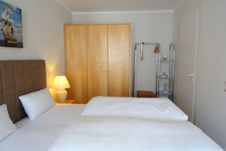 Room 5, Cozy Holiday Apartment With Balcony in Sellin, Vorpommern-Rügen