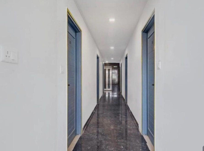 Interior 2, Classic Hotel O Temple Road Vemulavada, Karimnagar