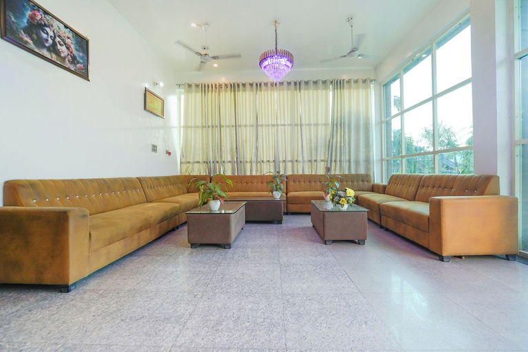 Living area, Fabhotel The Yash Resort, Faizabad