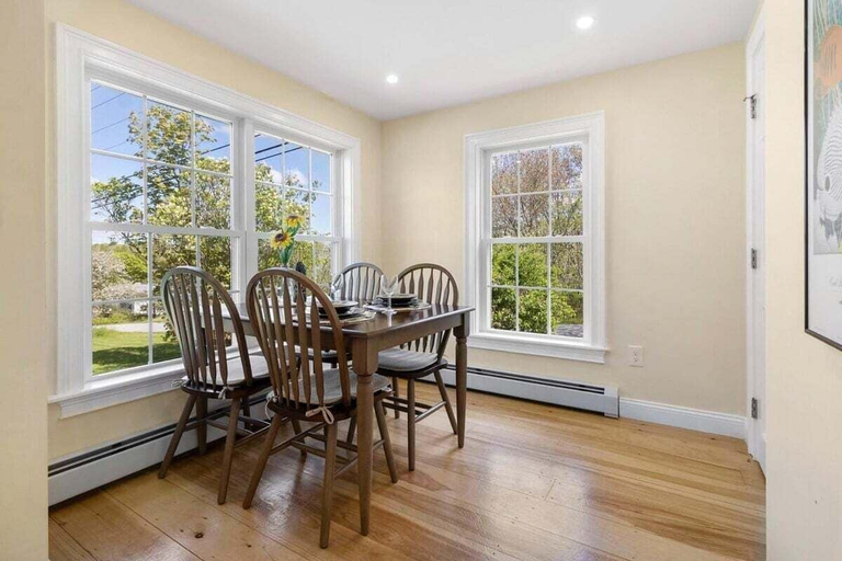 Room 5, Puffins Perch, Romantic Waterfront Maine Cottage, Knox
