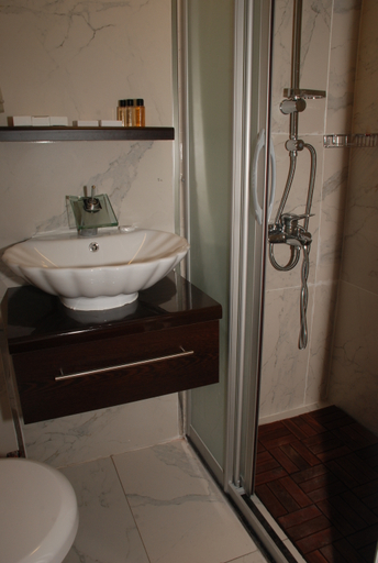 Bathroom 5, Mavi Inci Park Otel, Erdek