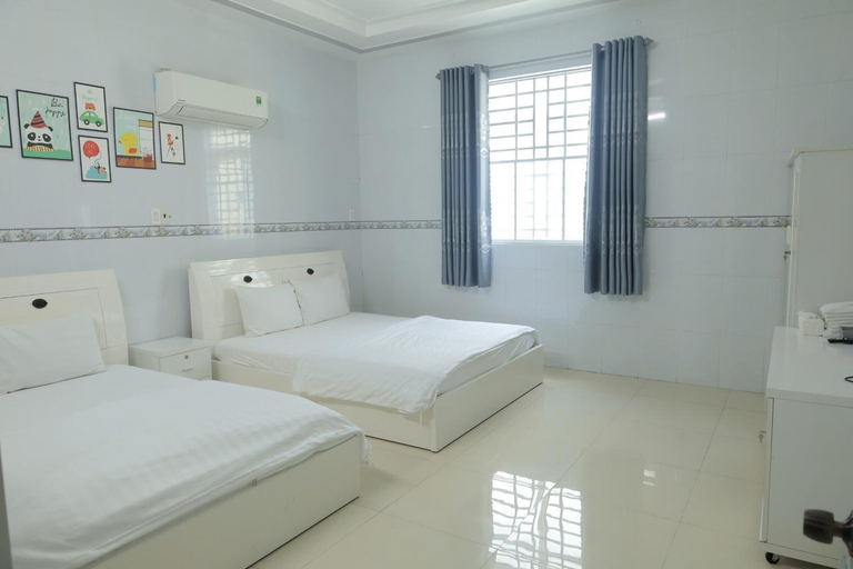 Bedroom 2, Nina Homestay - Phong ban cong view song, Long Xuyen Township