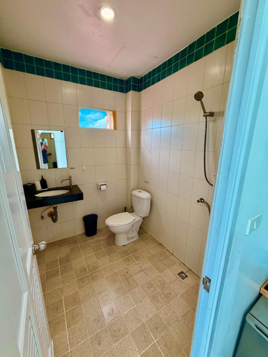Bathroom 3, Drift Inn Kata, Guest House, Phuket Island