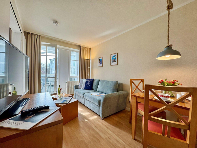 Living room 5, Moderne Ferienwohnung mit Balkon in Sudostlage in Sellin, Vorpommern-Rügen