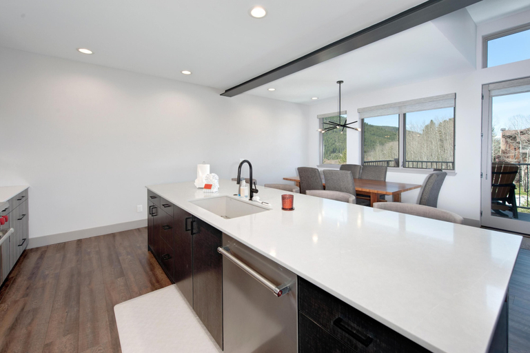 Private kitchen 5, Keystone Sanctuary 4 Bed 5 Bath Htth, Summit