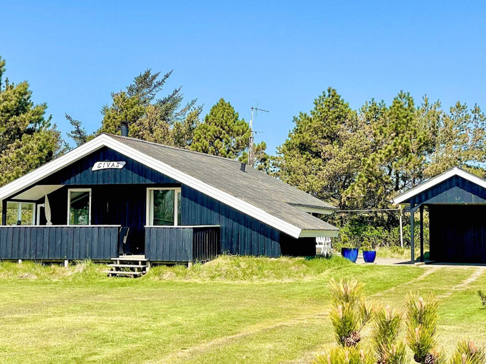 Exterior & Views 1, 4 Star Holiday Home in Blavand, Varde