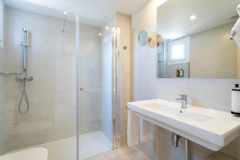 Bathroom 4, Apartamentos Halley, Alicante