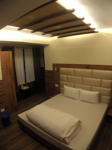 Room 3, Backwoods B&B Mall Road Shimla, Shimla
