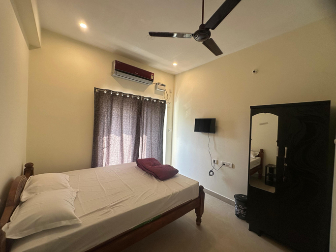 Room 2, Gokul Home Stays, Thiruvallur