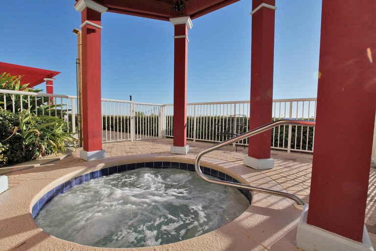 Sport & Beauty 2, Majestic Beach Resort Tower 2 by Panhandle Getaways, Bay