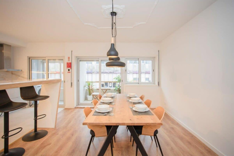 Others 4, Liiiving in Porto - Modern Design Home - Kids Friendly, Porto